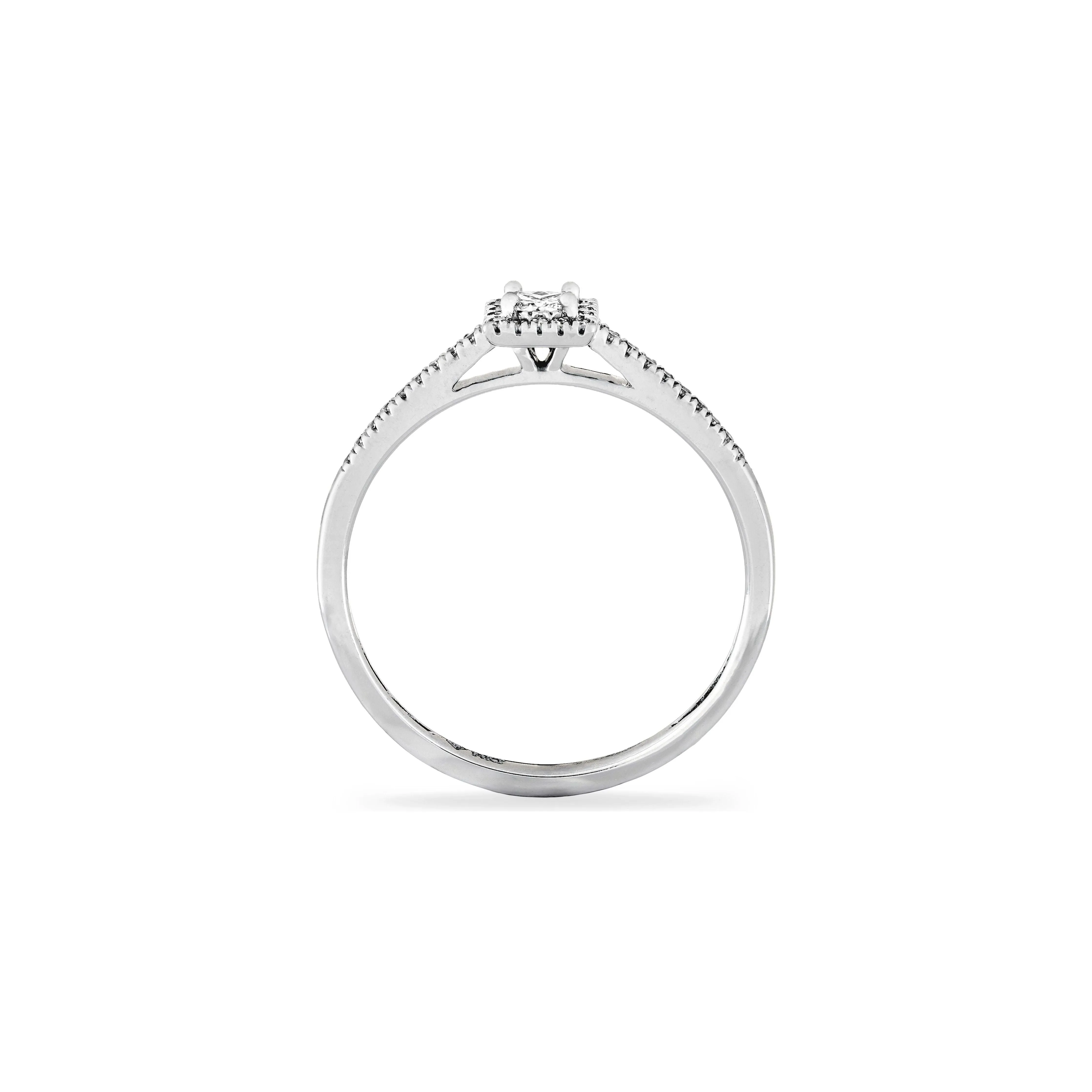 14k White Gold Diamond Halo Engagement Ring