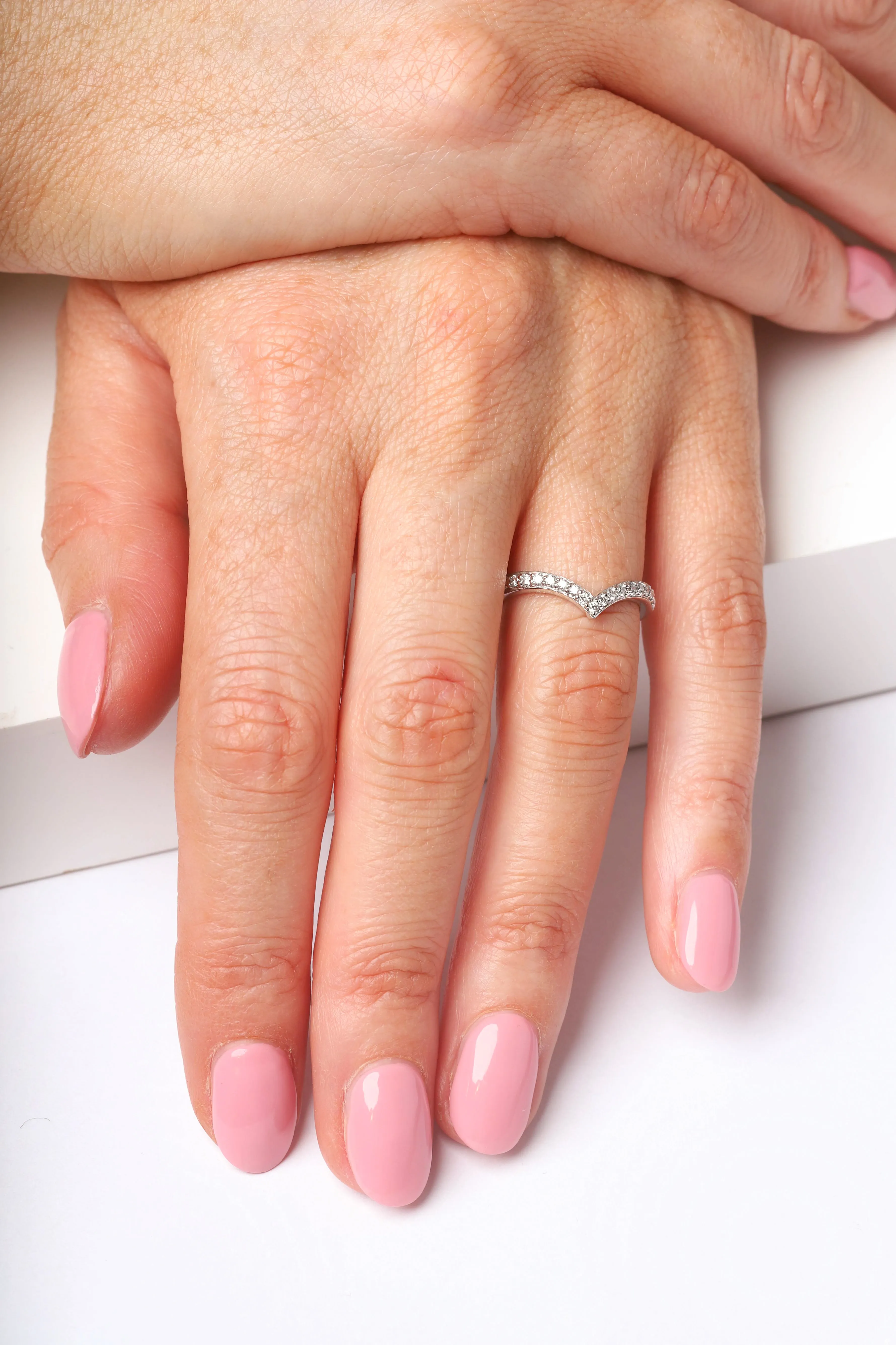 18ct White Gold 0.24ct Diamond Pointed Half Eternity Ring