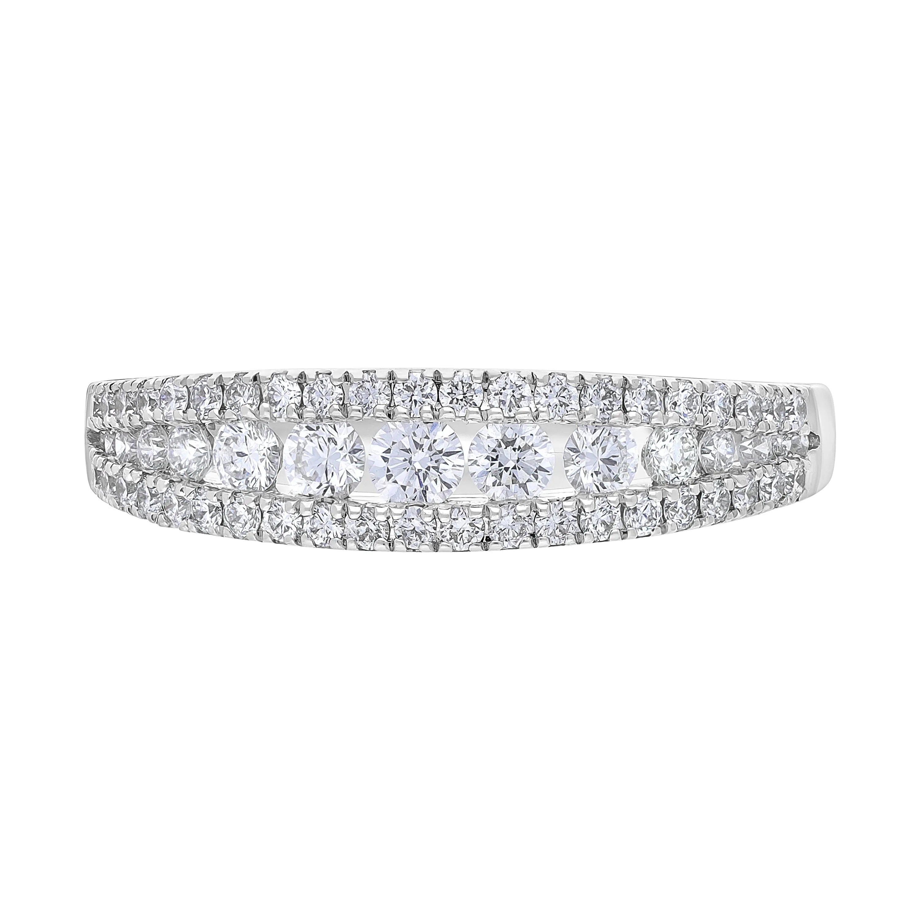 18ct White Gold 0.77ct Diamond Three Row Claw Set Graduating Ring