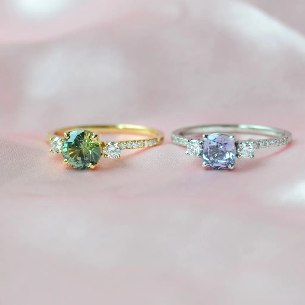 Alu 18K Gold Ring w. Diamonds & Sapphire