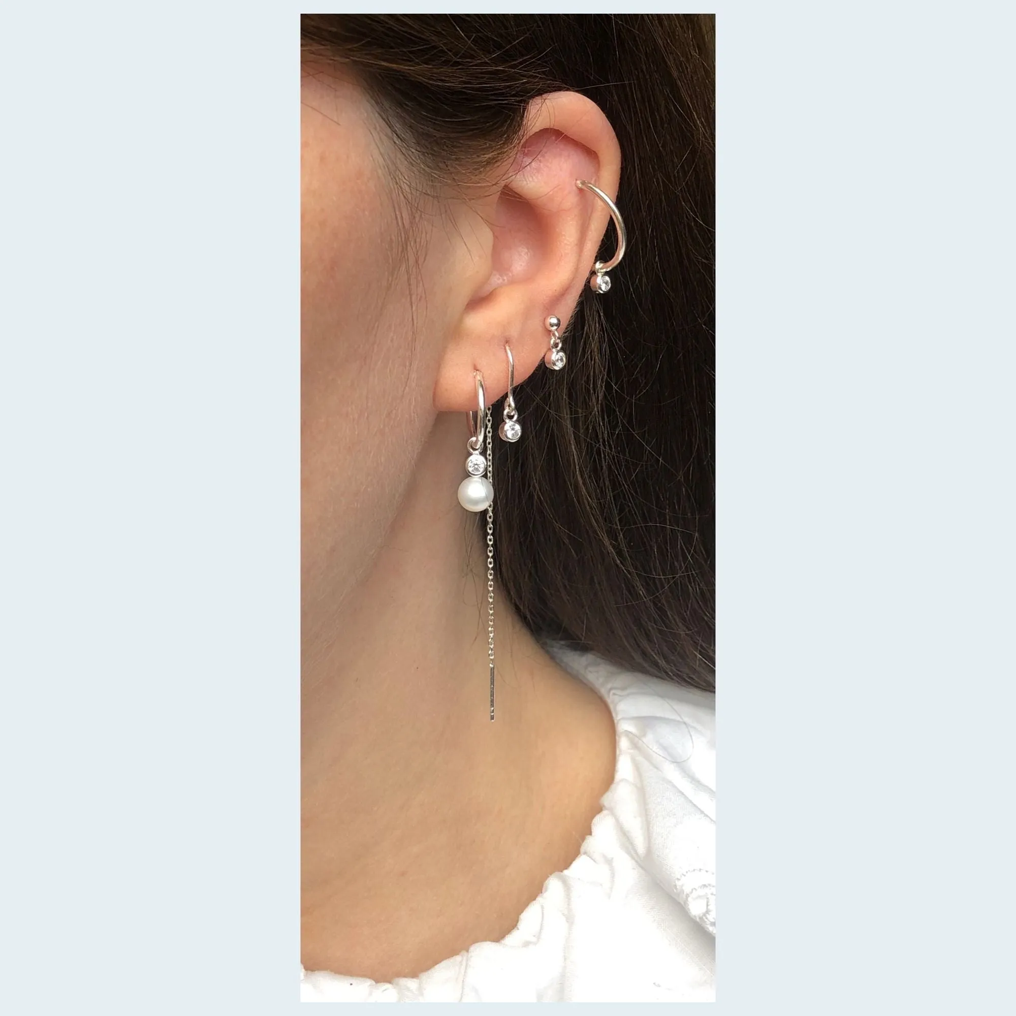 Bubble Silver Hoop w. White Pearl & Zirconia
