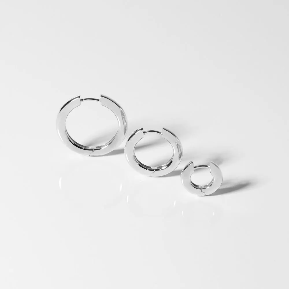 Carrara Pianura Large Silver Hoops