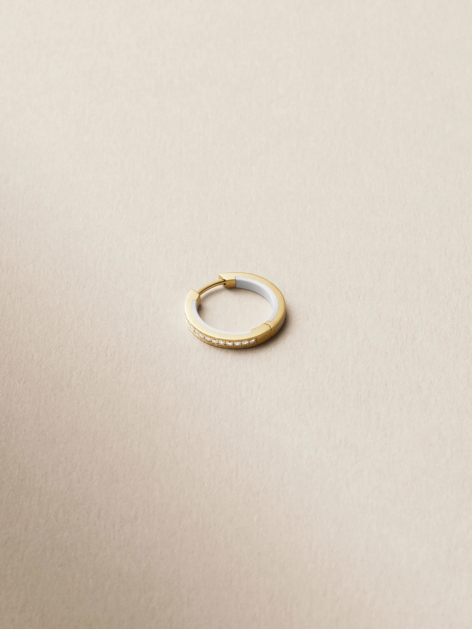 Casablanca 12 White 14K Gold Huggie w. Lab-Grown Diamonds