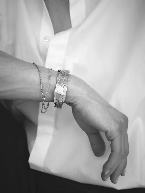 Coil 14K Gold Bangle