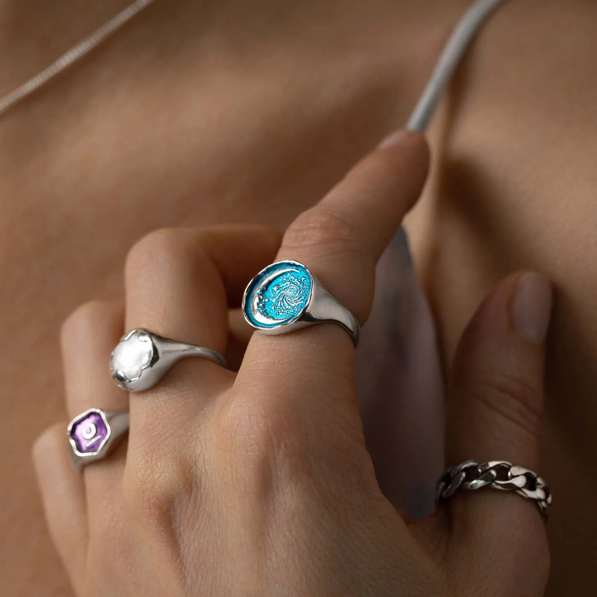 Direction Signet Ring - Capri Blue