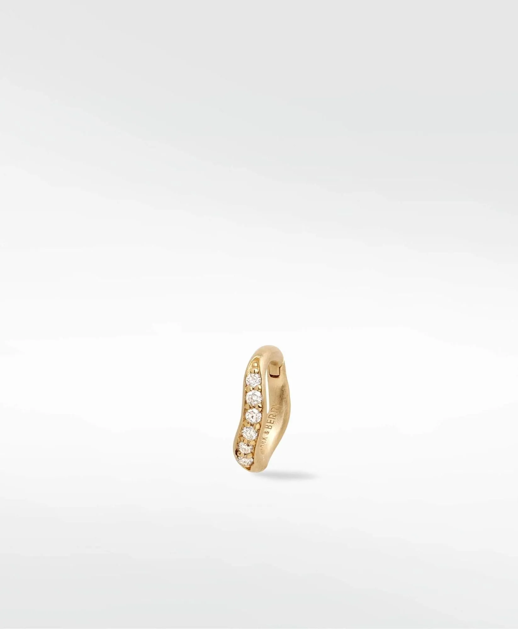Dune Small Brushed 14K Gold Earring w. Lab-Grown Diamonds