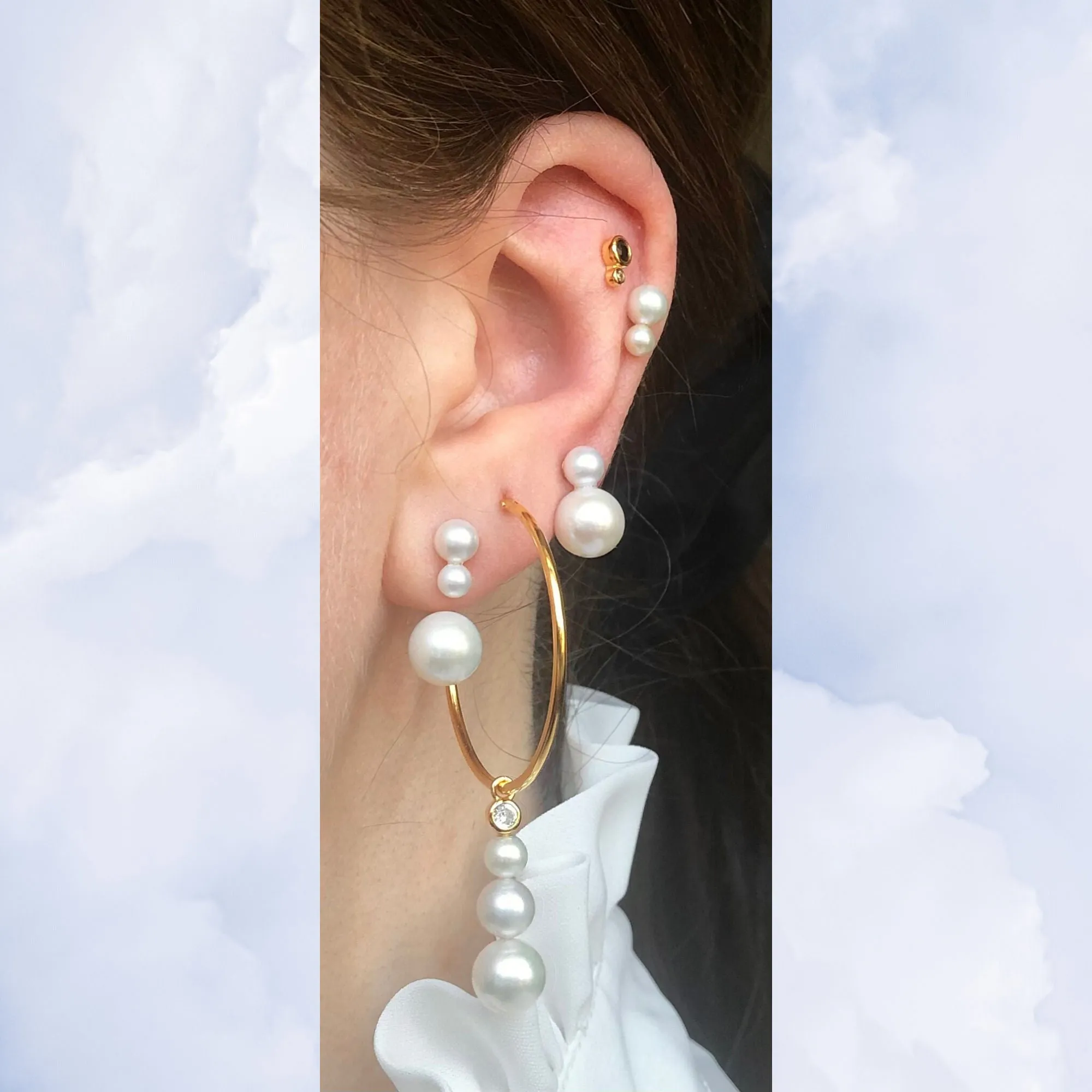 Duquesa 18K Gold Plated Hoops w. White Pearls & Zirconia