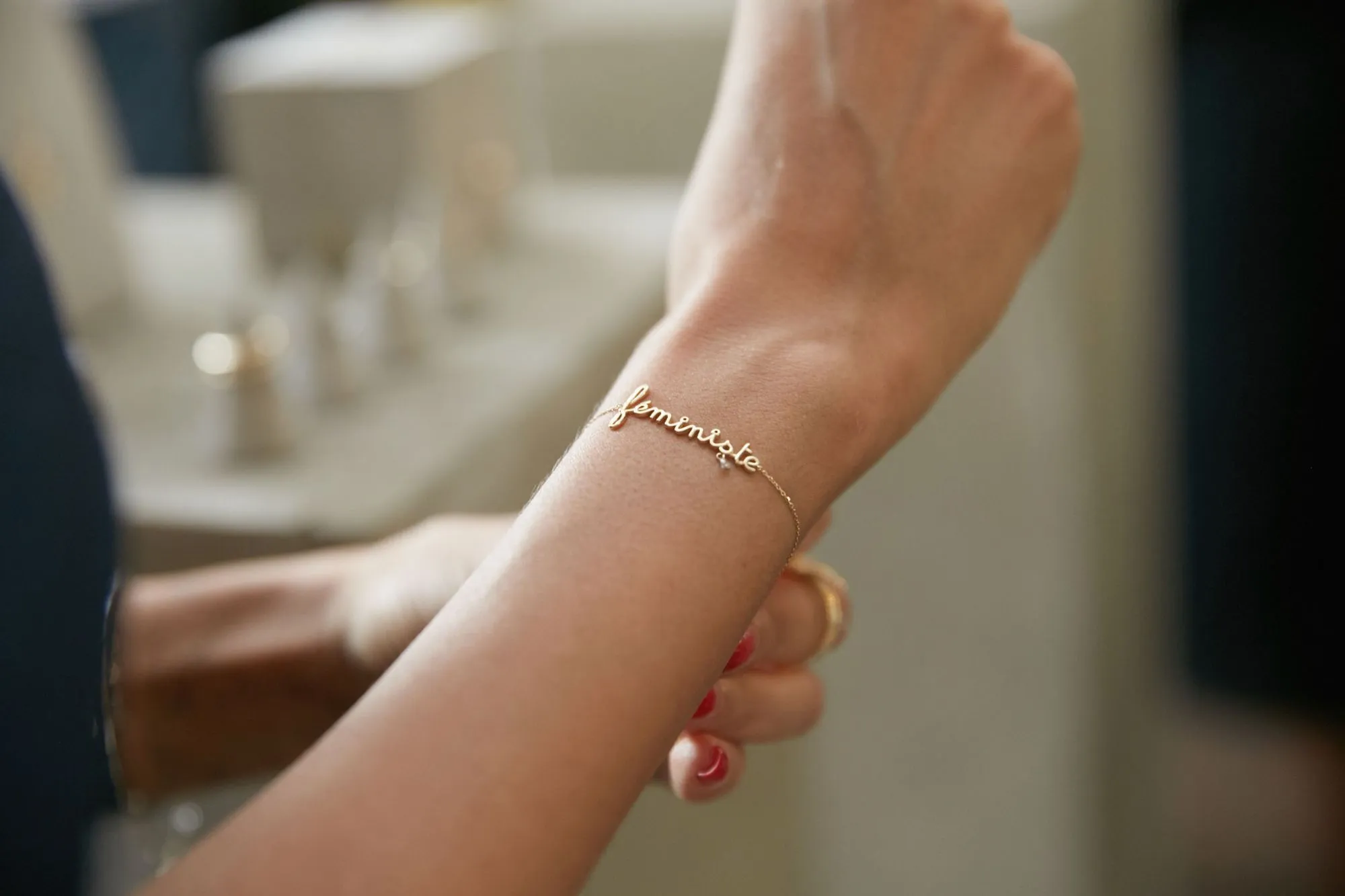 Feministe 18K Gold Bracelet w. Diamond