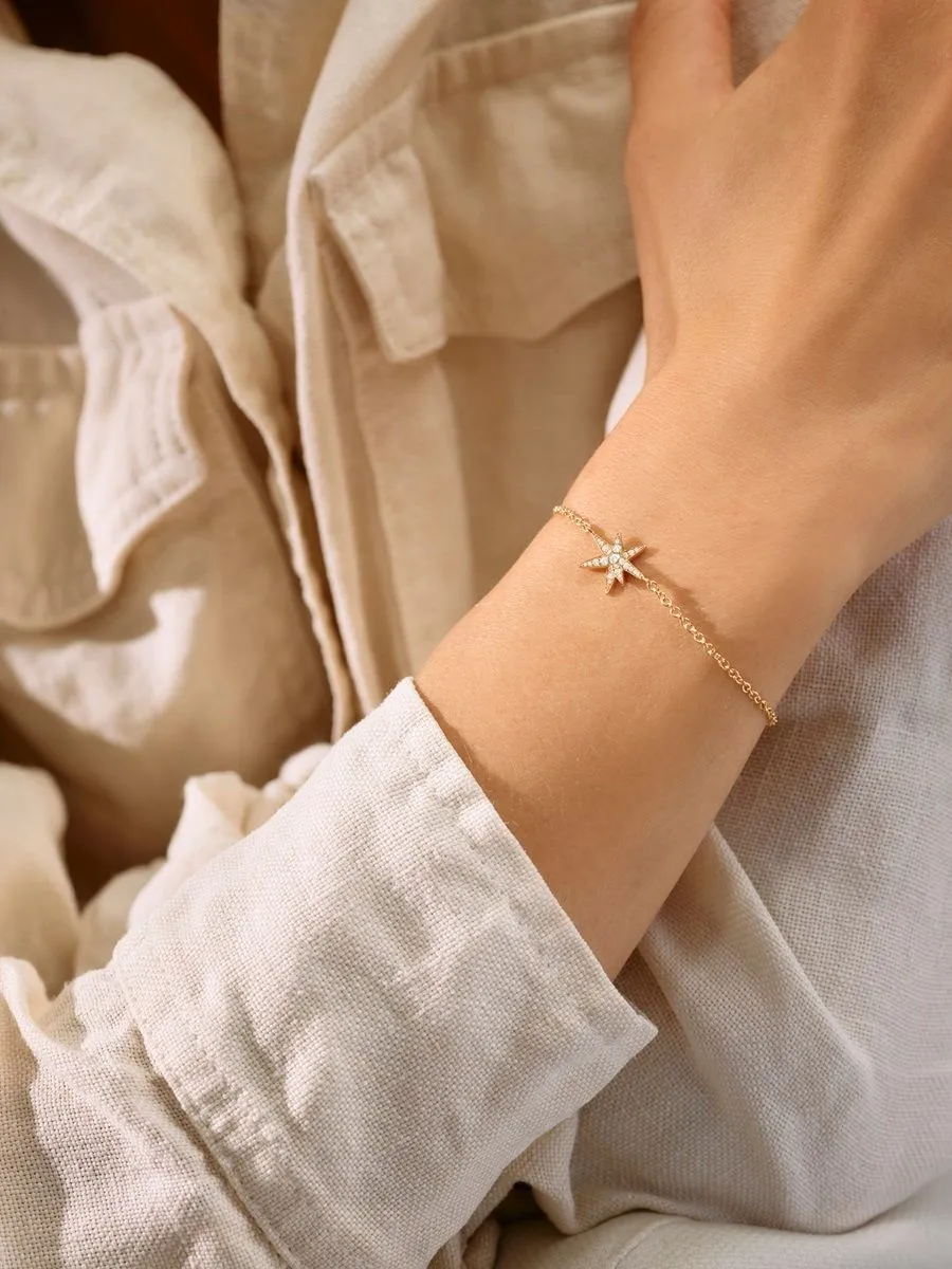 Funky Stars 18K Gold Bracelet w. 0.15ct Diamonds