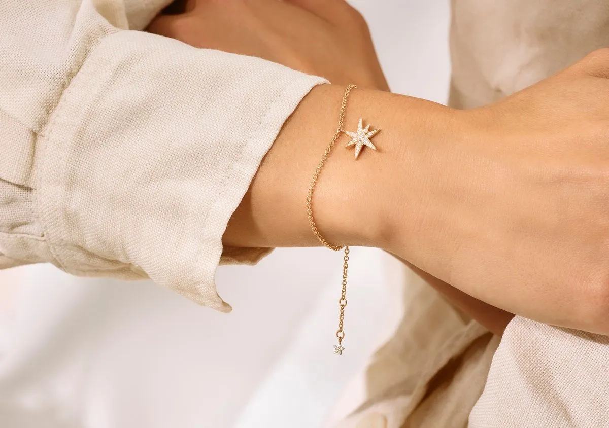 Funky Stars 18K Gold Bracelet w. 0.21ct Diamonds