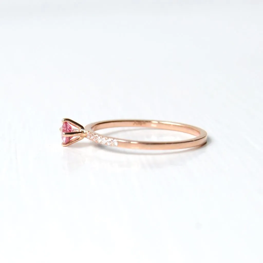 Hima Pic 18K Rosegold Ring w. Sapphire & Diamonds