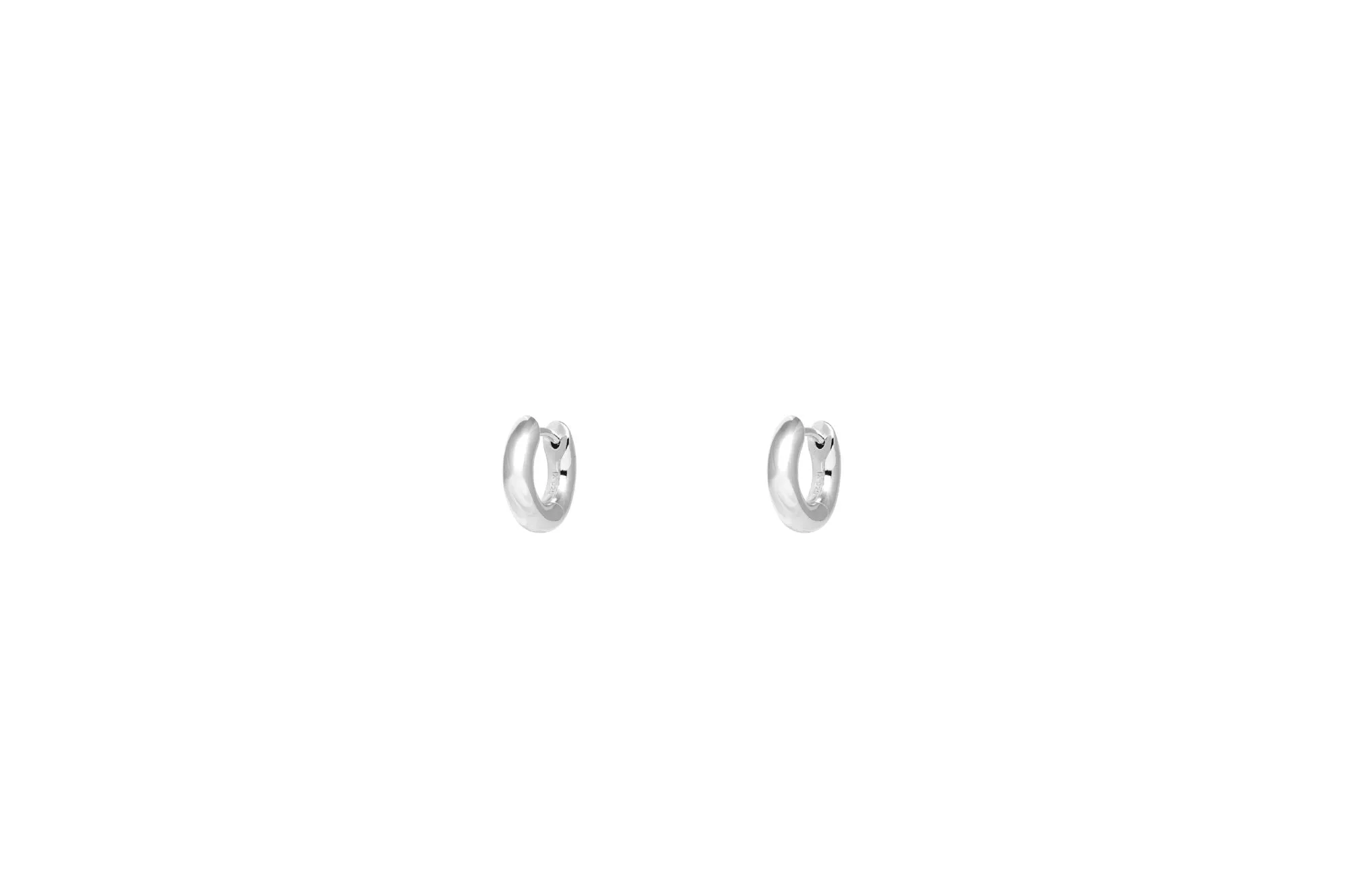 IX Reese Silver Huggie Earring