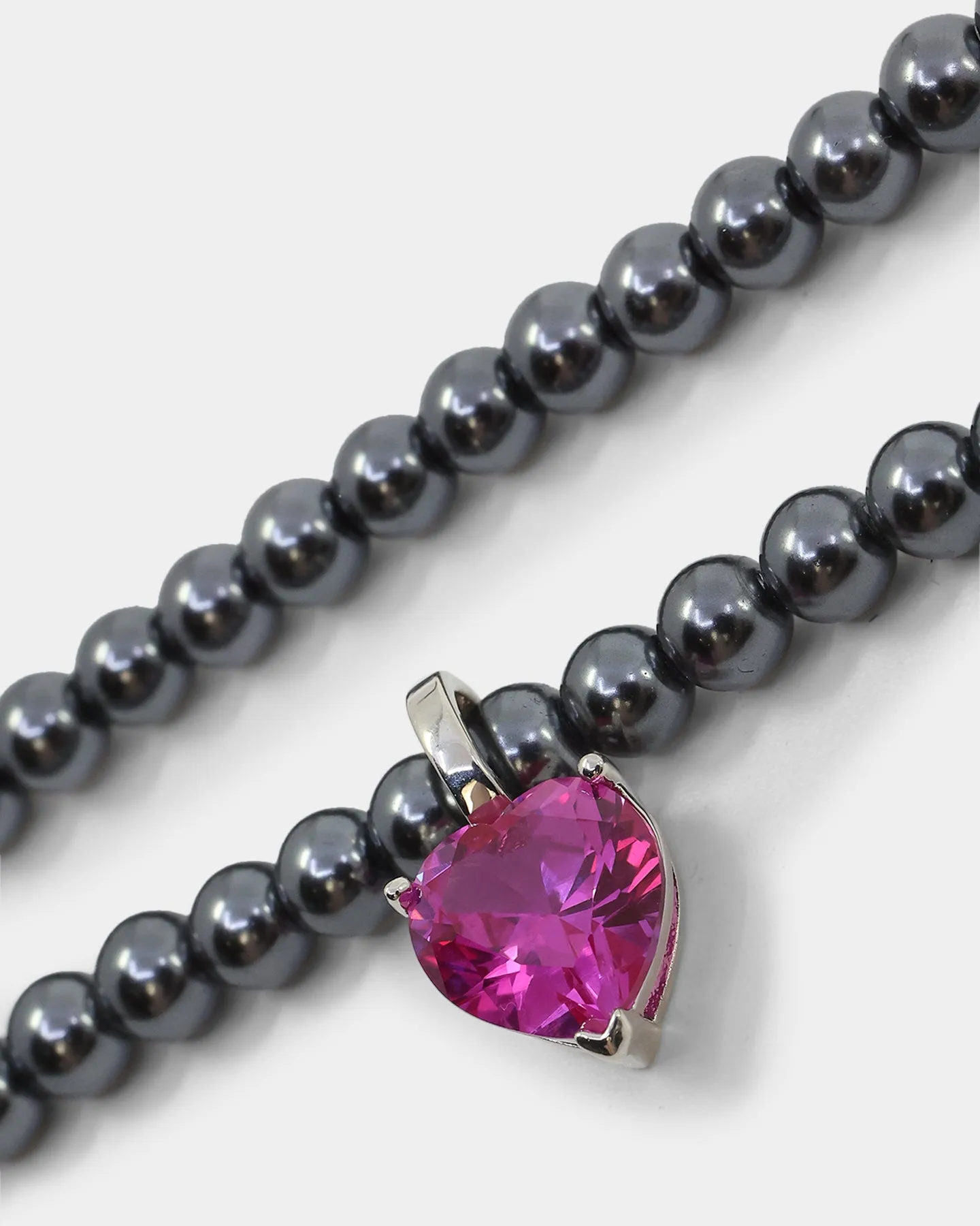 Loiter Dark Heart Necklace Grey/Silver