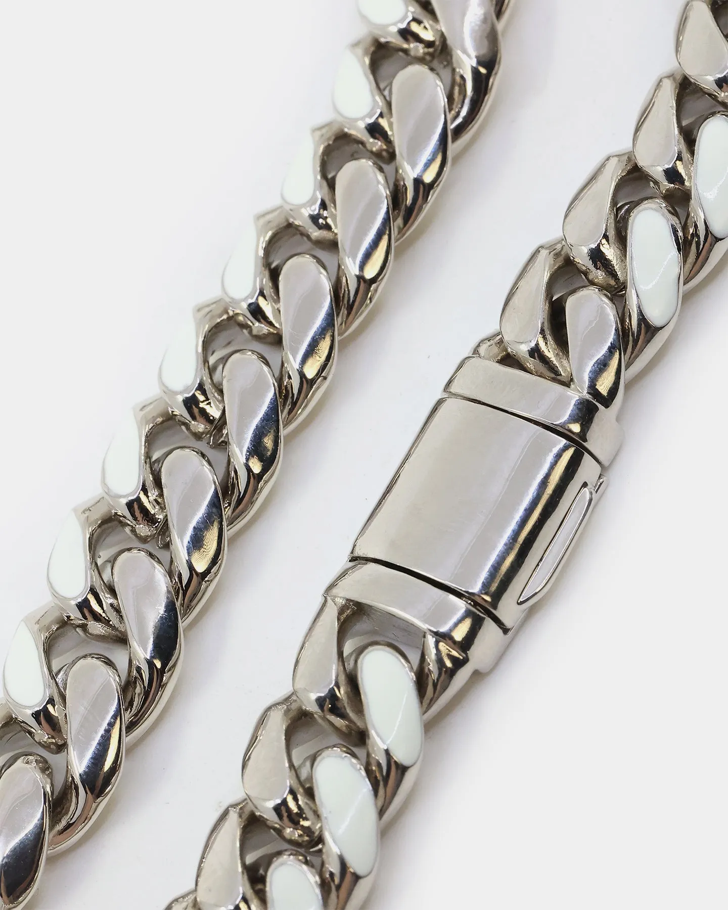 Loiter Silver Glow Chain Silver/Green
