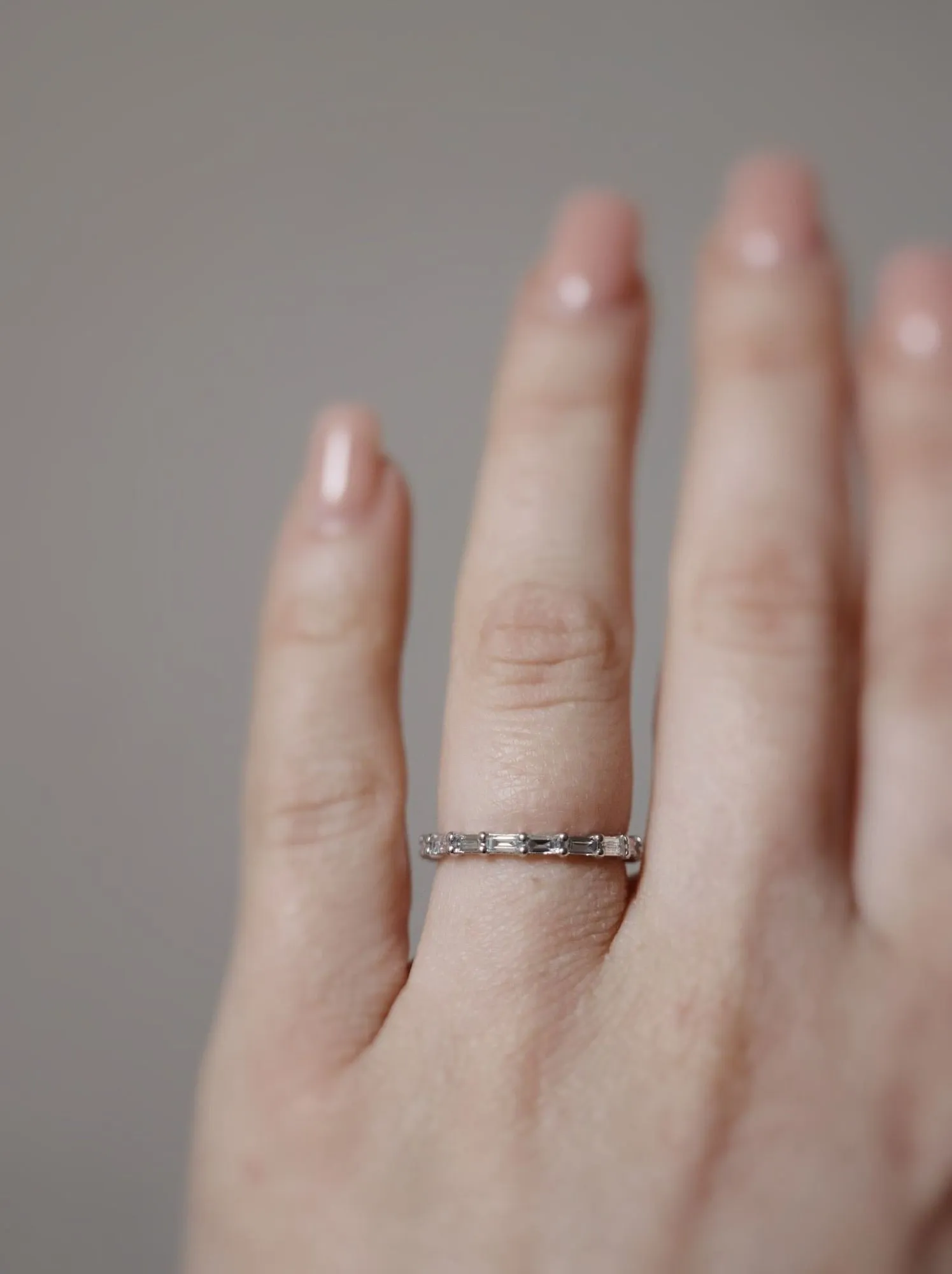 Minimalistic Baguette 18K Gold, Whitegold or Rosegold Ring w. Diamonds