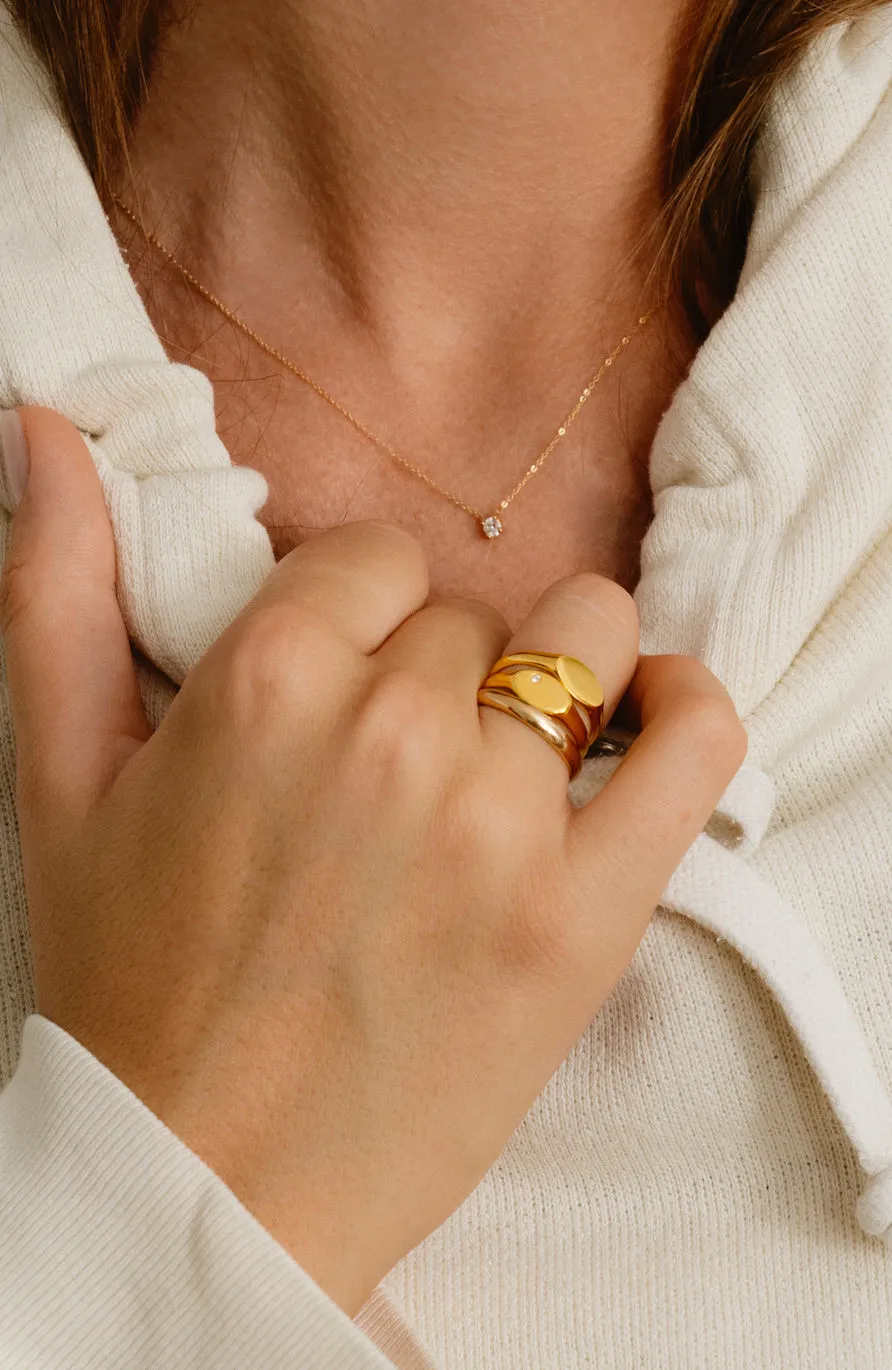 Oval Signet 18K Gold Ring w. Lab-Grown Diamond