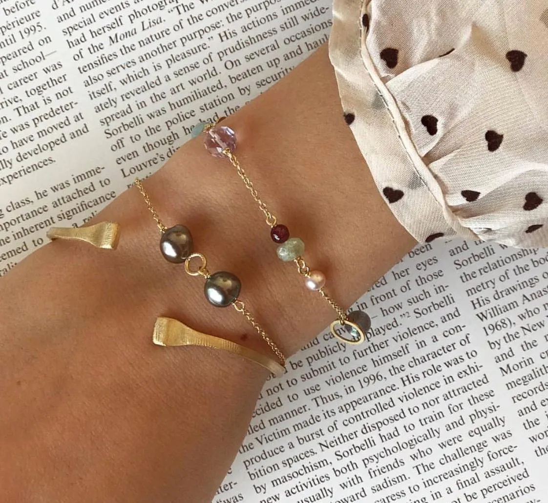 Piccolo 18K Gold Bracelet w. Grey Pearls