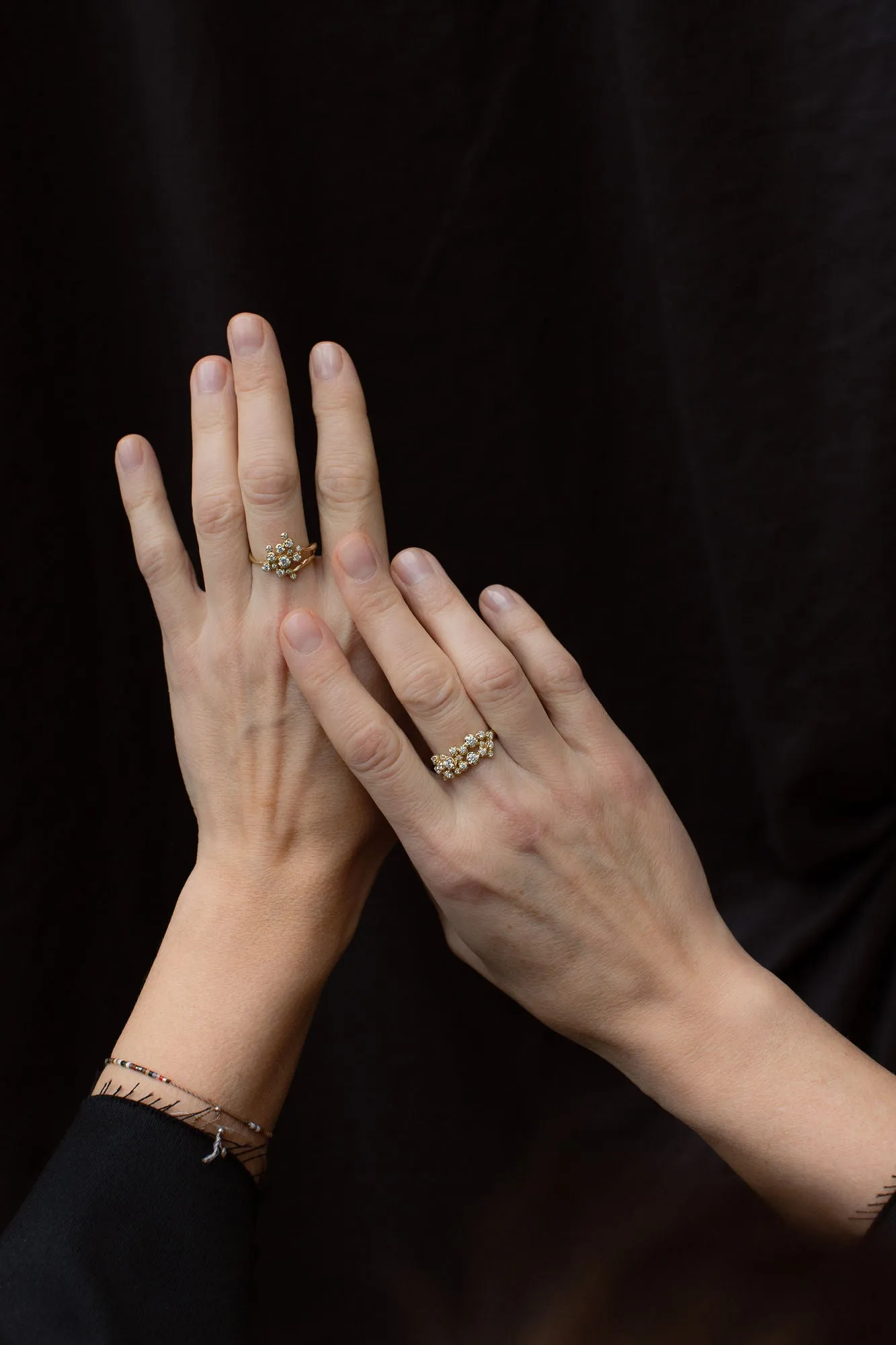 Plate Nr 03 18K Gold, Whitegold or Rosegold Ring w. Diamonds