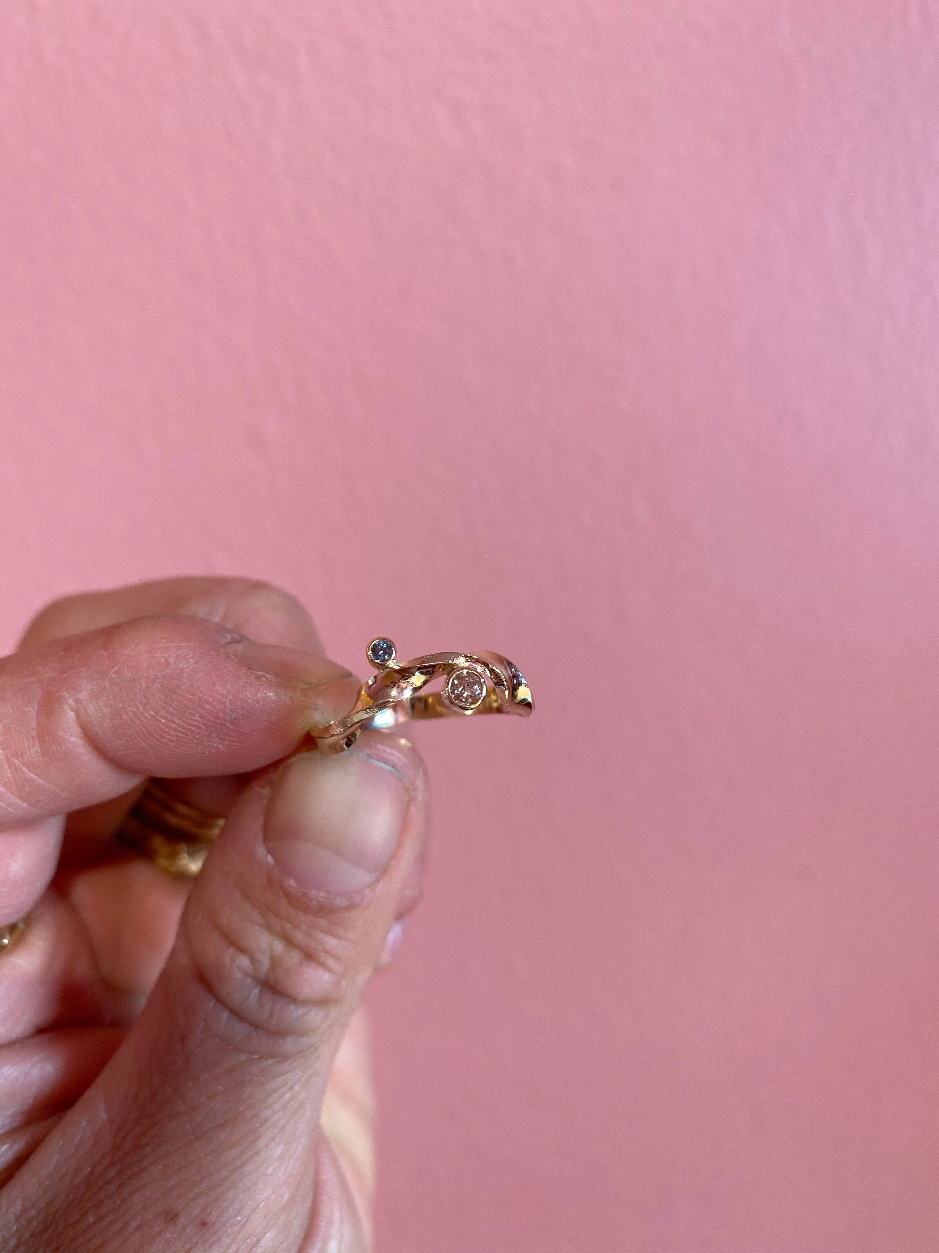 Rebecca 14K Gold Ring w. Pink & Blue Stones
