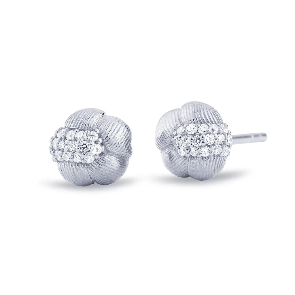Savá 18K Whitegold Studs w. 32 Diamonds