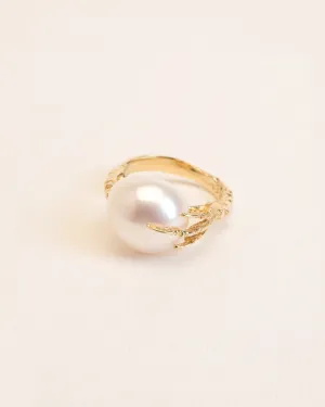 Signature grigri 18K Gold Ring w. Pearl
