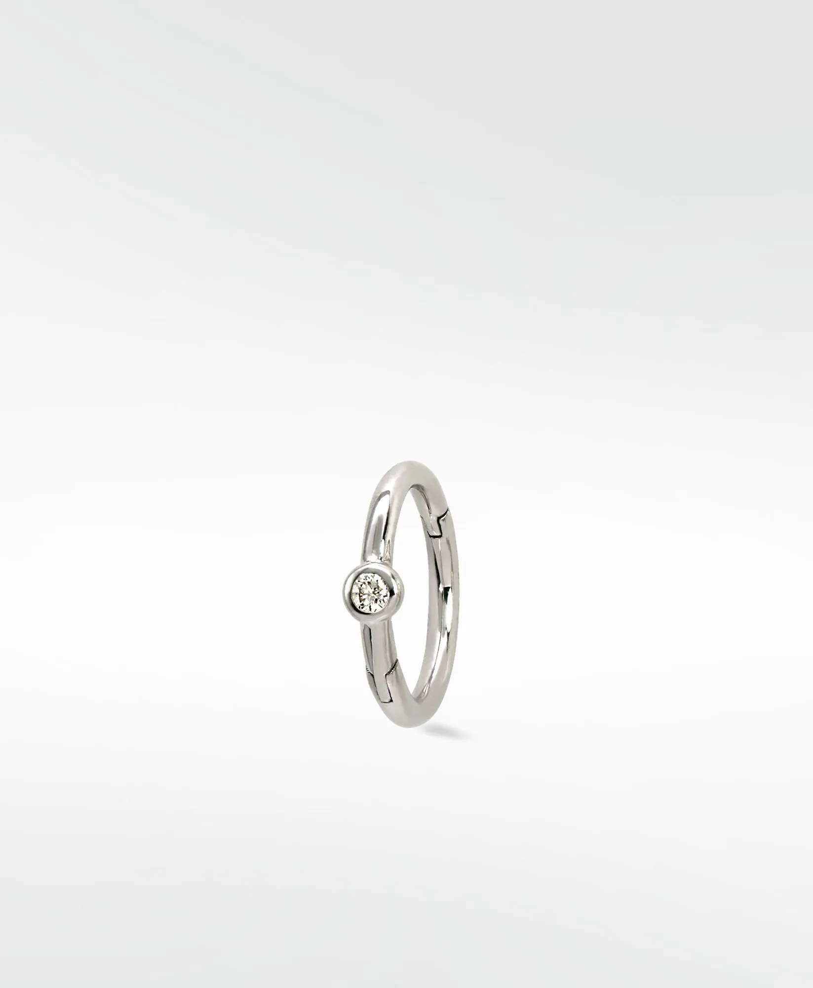 Simple Solitaire 14K Whitegold Hoop w. Lab-Grown Diamond