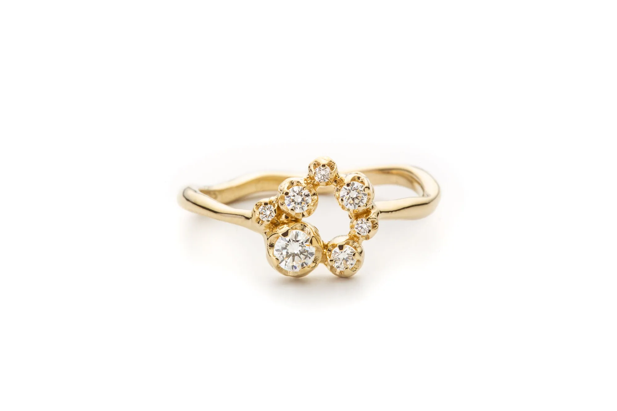Small Circle Nr. 01 18K Gold, Whitegold or Rosegold Ring w. Diamonds