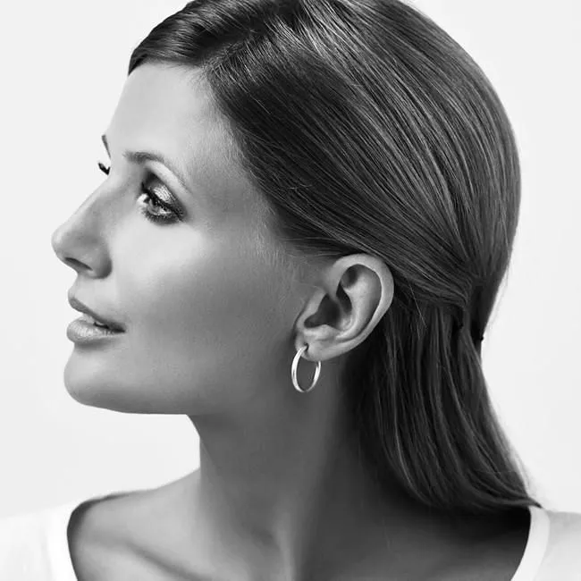 Small Esme 18K Gold Hoops w. Diamonds