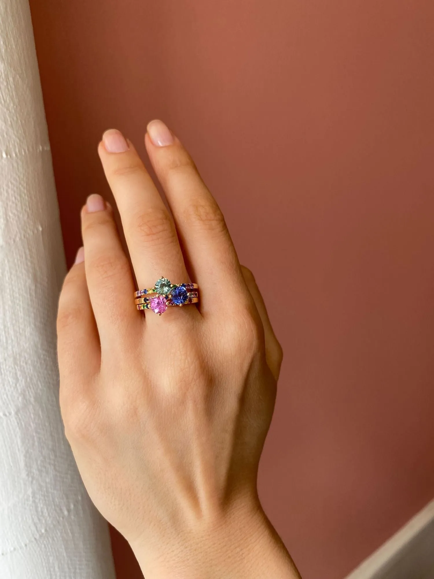 SOLD OUT Monara Nil 18K Gold Ring w. Sapphires