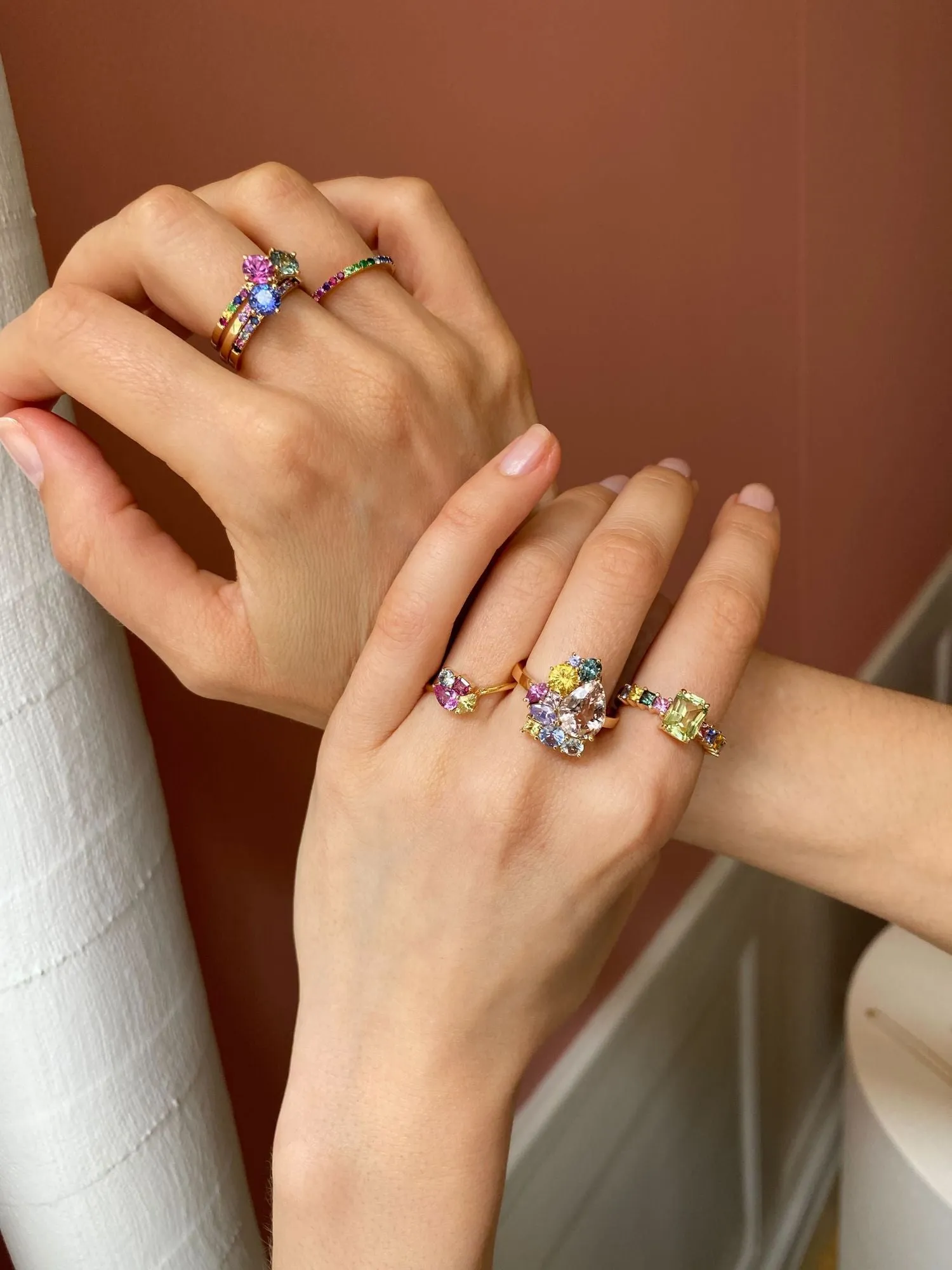 SOLD OUT Monara Nil 18K Gold Ring w. Sapphires