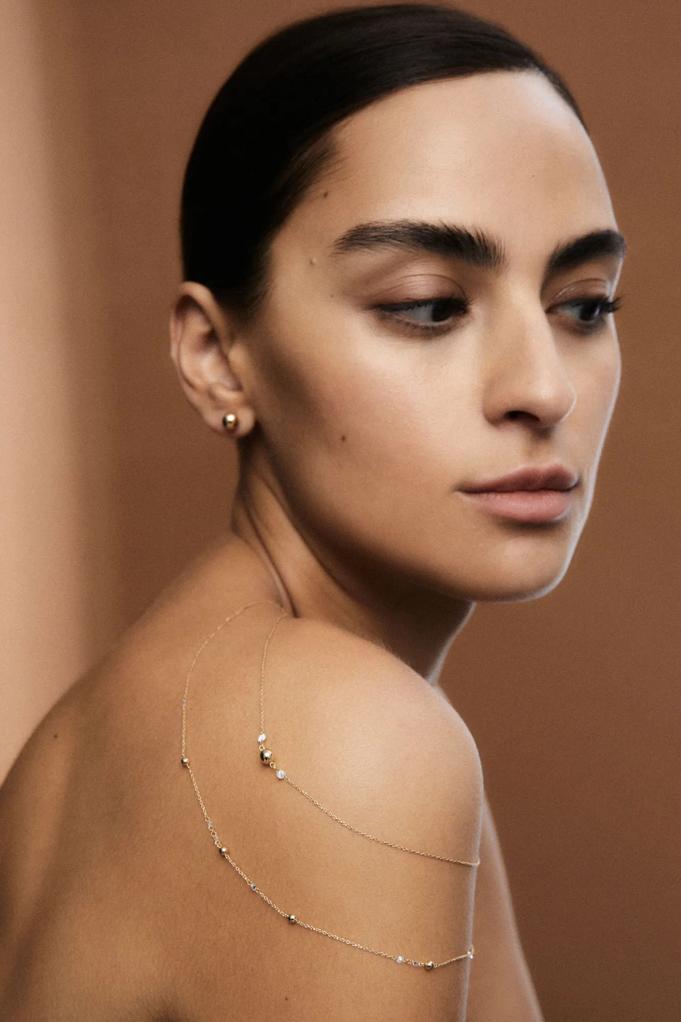 Solitaire Nude 18K Gold Earrings