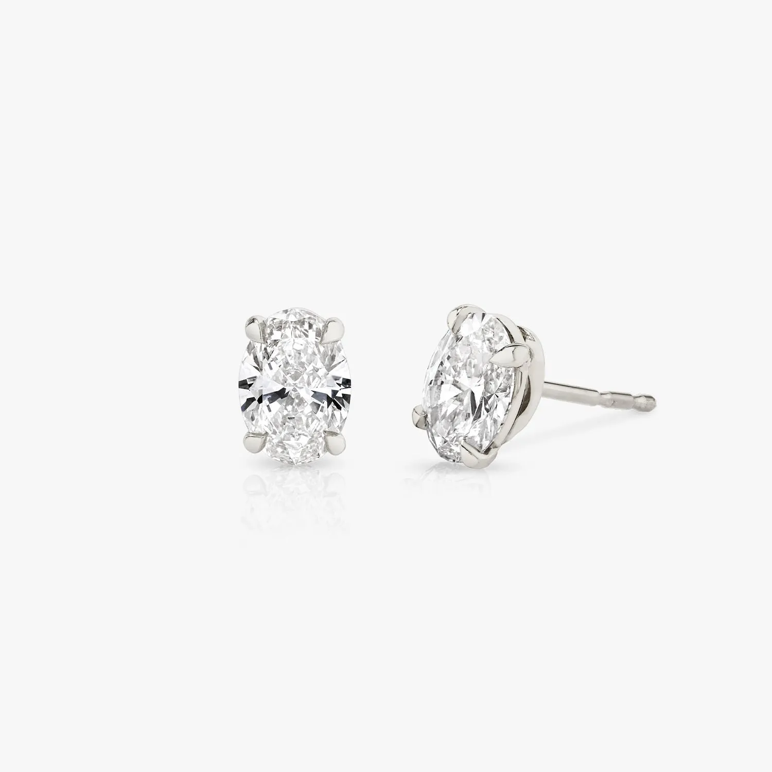 Solitaire Oval 14K Gold Studs w. Lab-Grown Diamonds