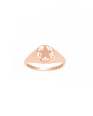 Star Centered Signet 18K Gold, Whitegold or Rosegold Ring w. Diamonds