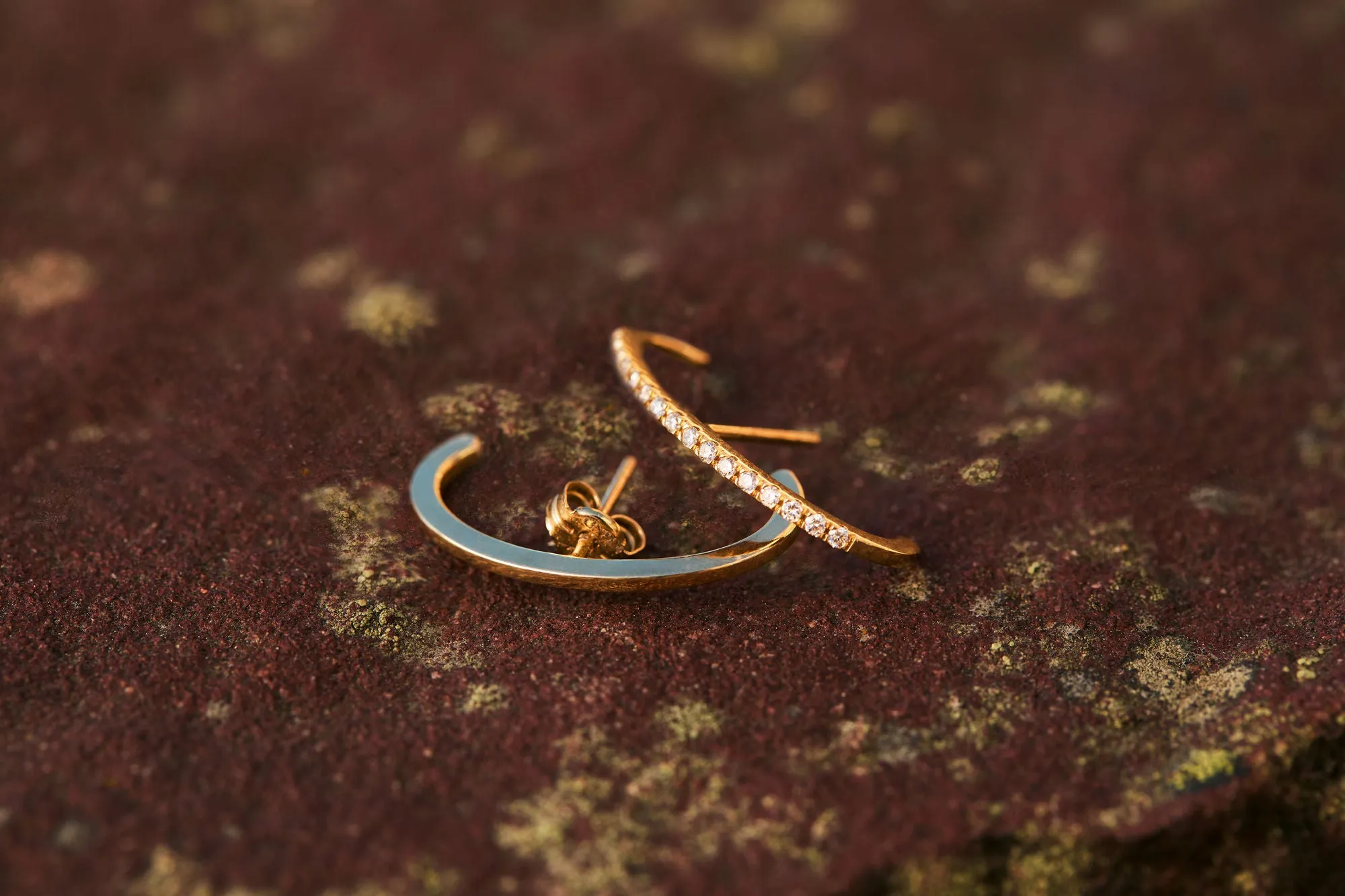 Suspender 14K Gold Earring