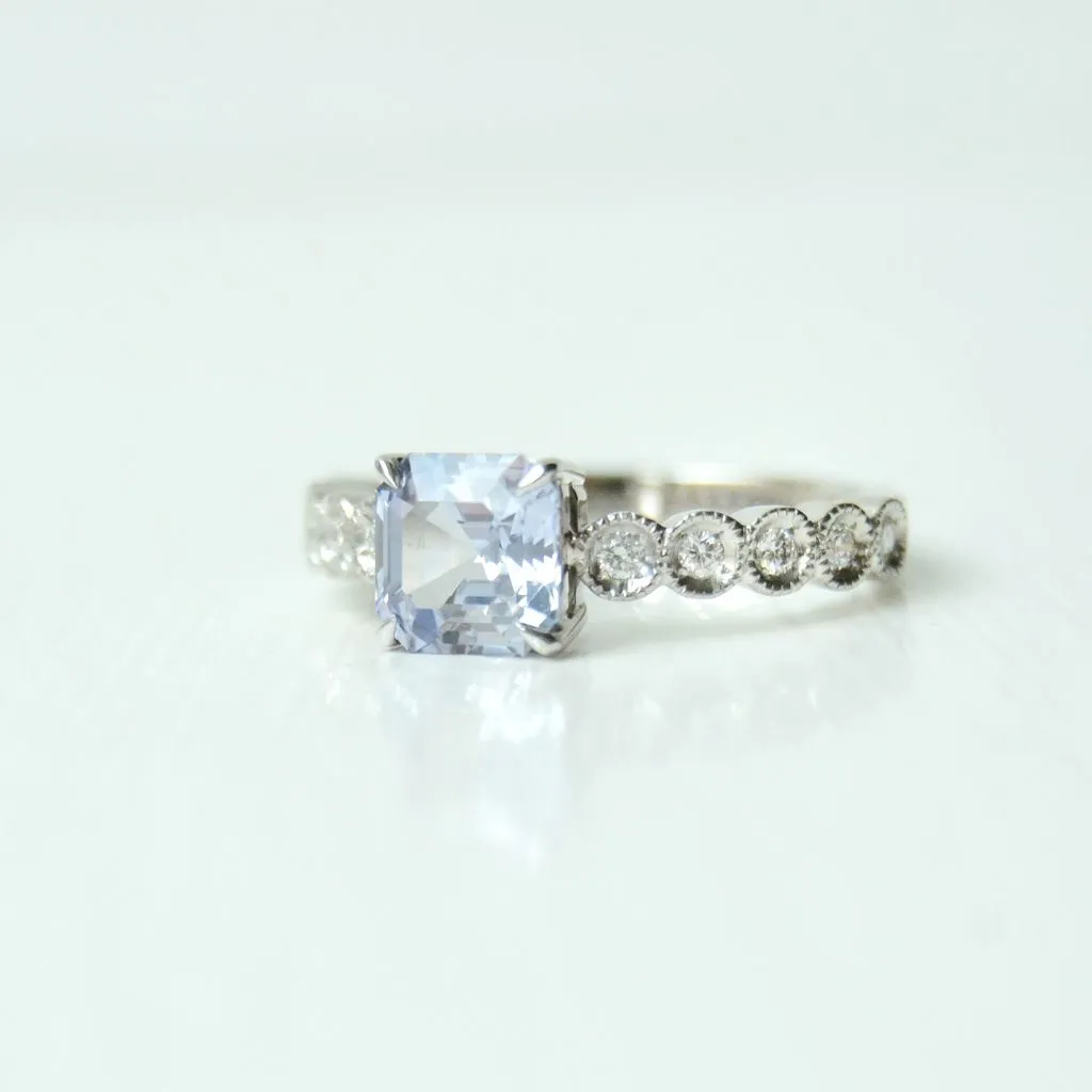 Tanasudu 18K Whitegold Ring w. Sapphire & Diamonds