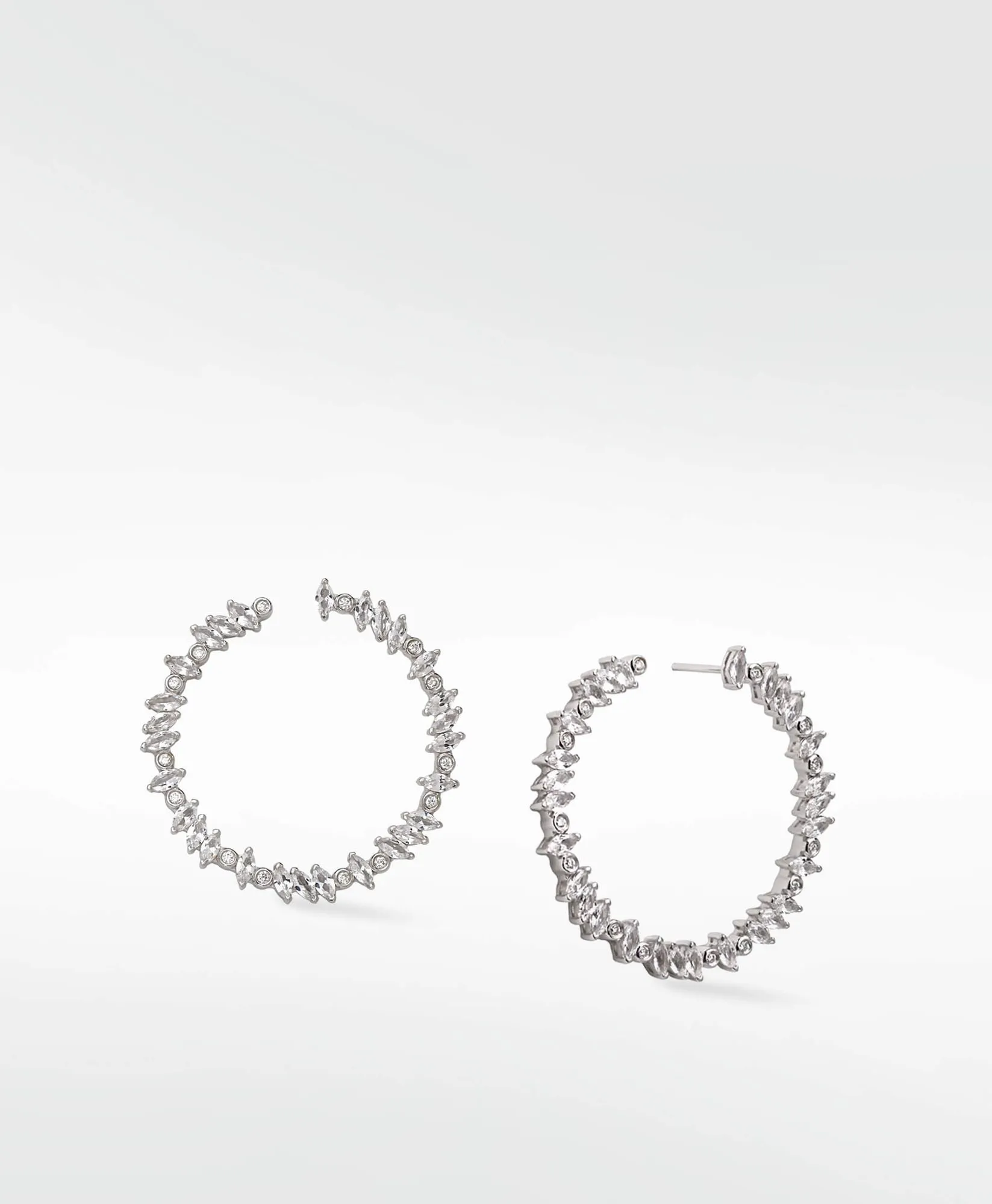 Veto Bright Silver Earrings w. Lab-Grown Diamonds & Sapphires