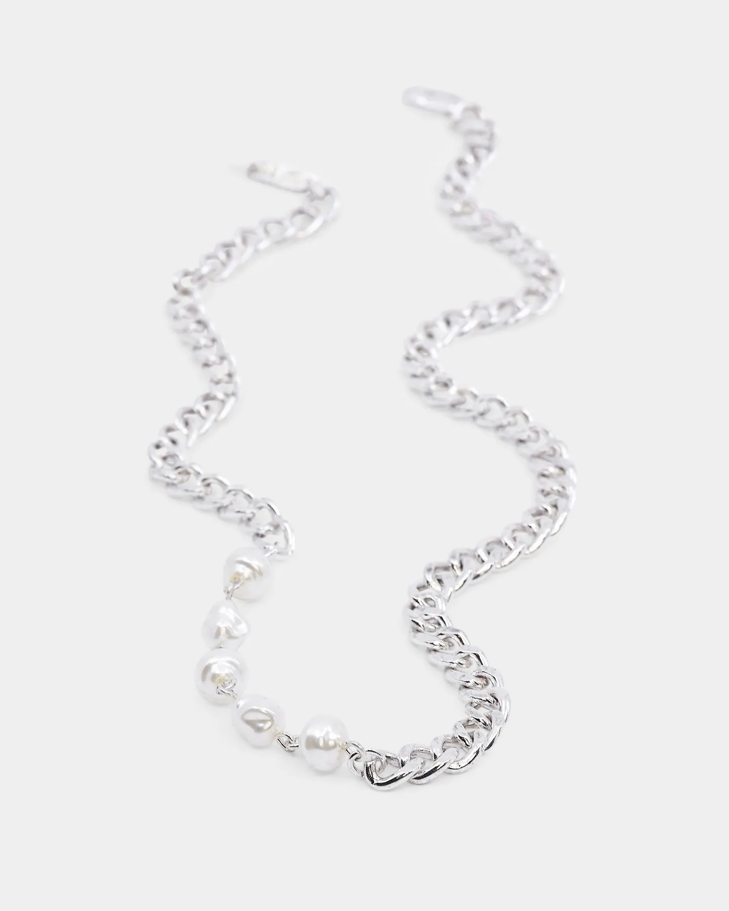 Wild for the Weekend Curb Chain Necklace Silver